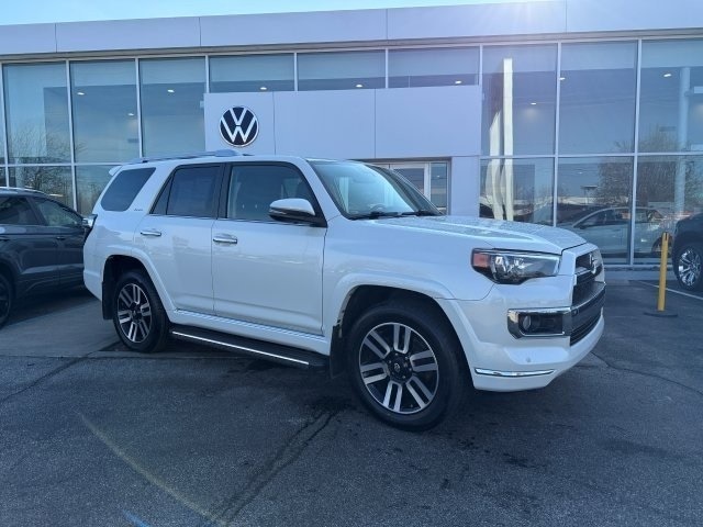 2019 Toyota 4Runner Limited's photo