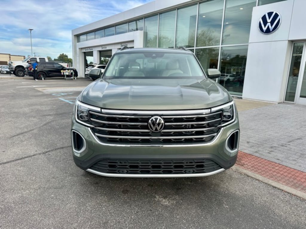 New 2026 Volkswagen Atlas 2.0T SE w/Technology SUV