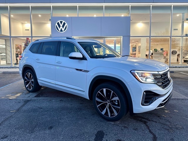 2026 Volkswagen Atlas SEL Premium R-Line's photo