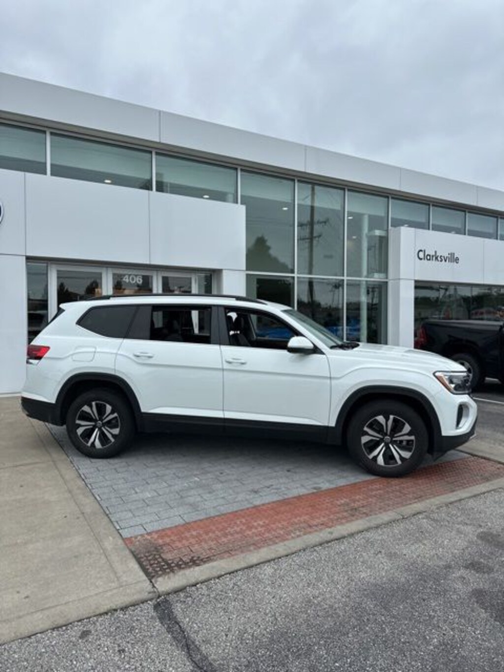 Used 2024 Volkswagen Atlas 2.0T SE SUV