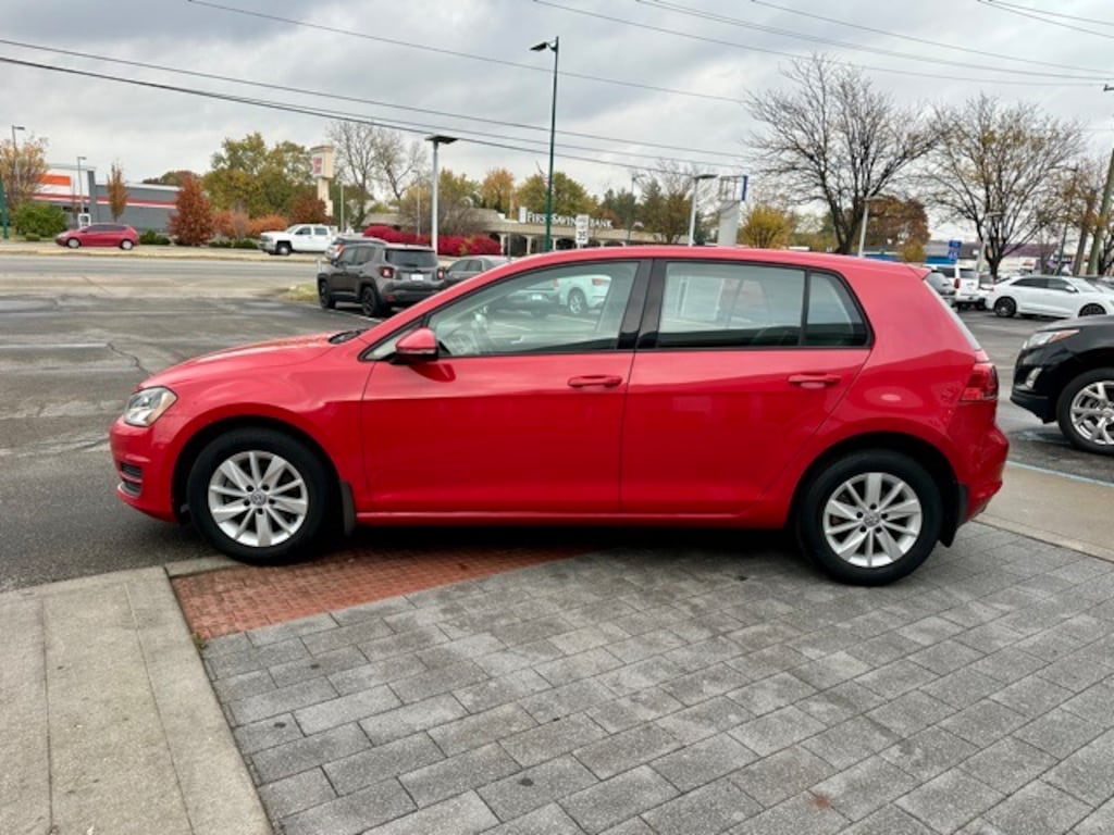 Used 2016 Volkswagen Golf TSI Hatchback