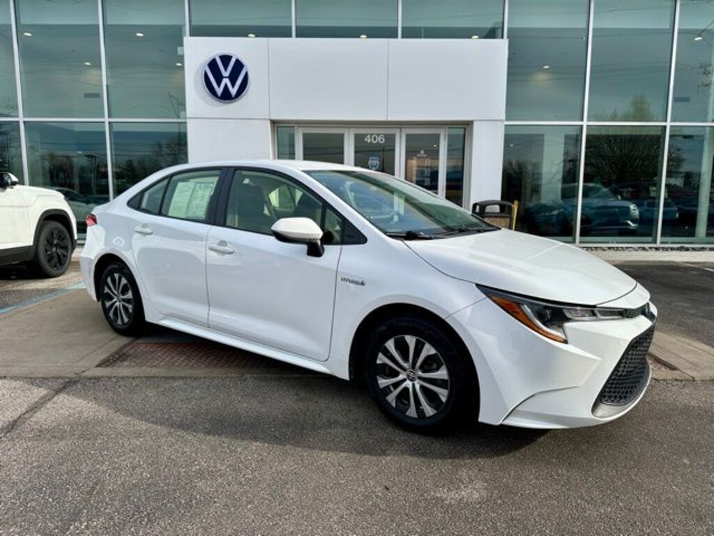 Used 2021 Toyota Corolla Hybrid LE Sedan
