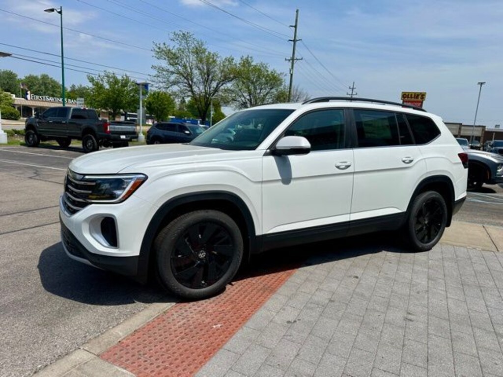 New 2026 Volkswagen Atlas 2.0T SE w/Technology SUV