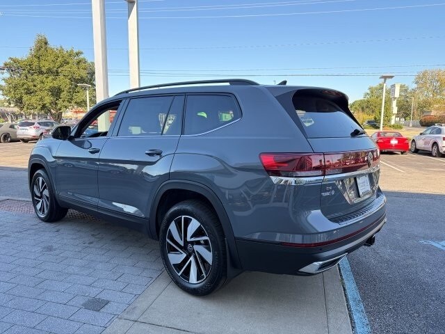 2026 Volkswagen Atlas SE Technology photo 3