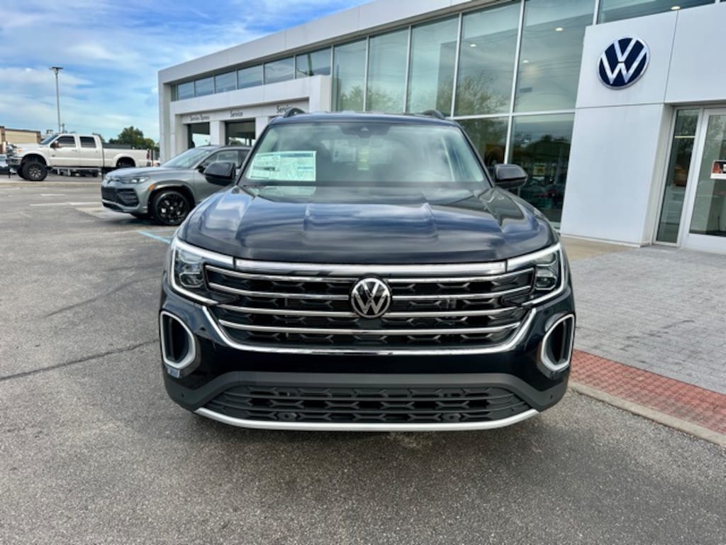 New 2026 Volkswagen Atlas 2.0T SE w/Technology SUV