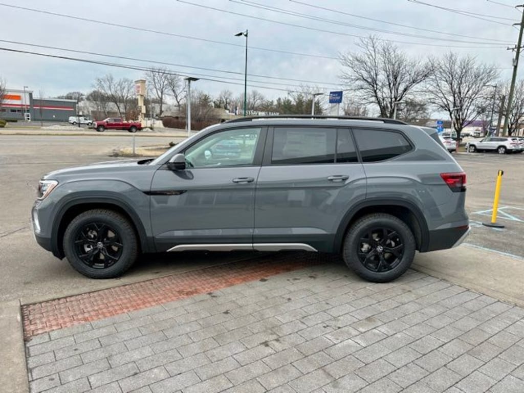 New 2026 Volkswagen Atlas 2.0T Peak Edition SUV