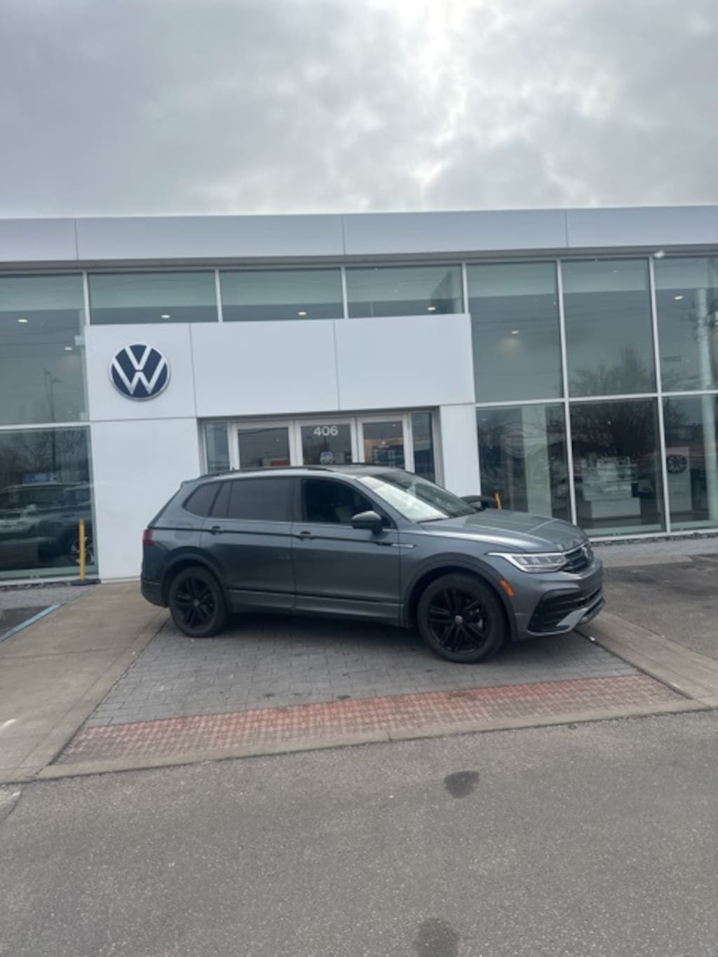 Used 2022 Volkswagen Tiguan 2.0T SE R-Line Black SUV