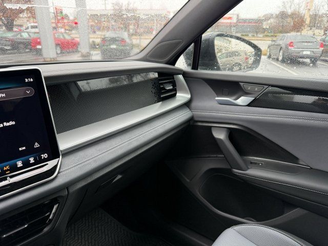 2026 Volkswagen Tiguan SE R-LINE BLACK - Photo 20
