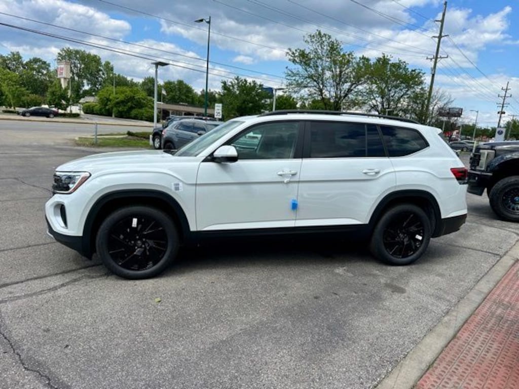 New 2026 Volkswagen Atlas 2.0T SE w/Technology SUV