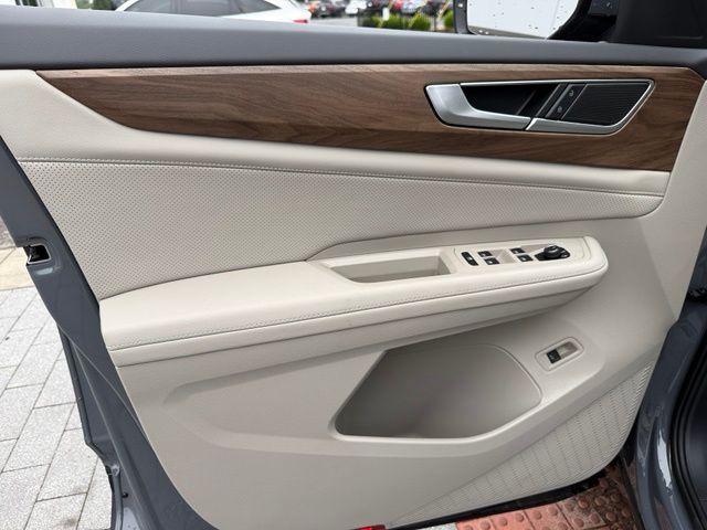 2026 Volkswagen Atlas SE w/Tech - Photo 8