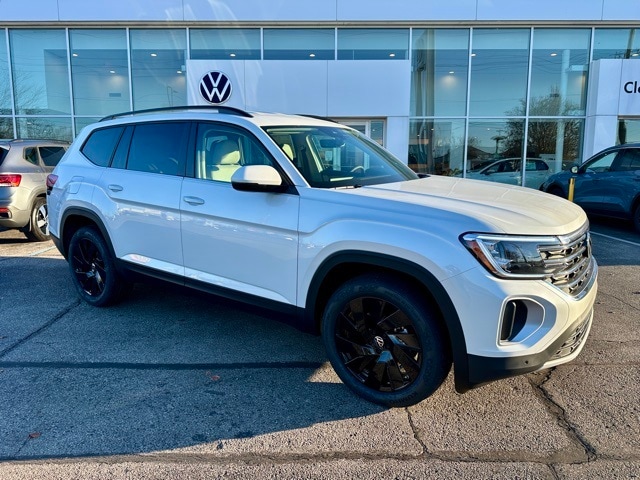 2026 Volkswagen Atlas SE w/Tech's photo