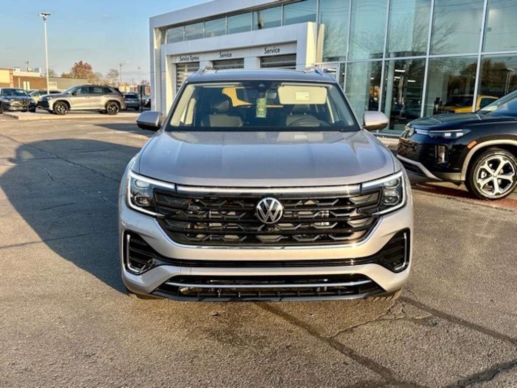 New 2026 Volkswagen Atlas 2.0T SEL Premium R-Line SUV