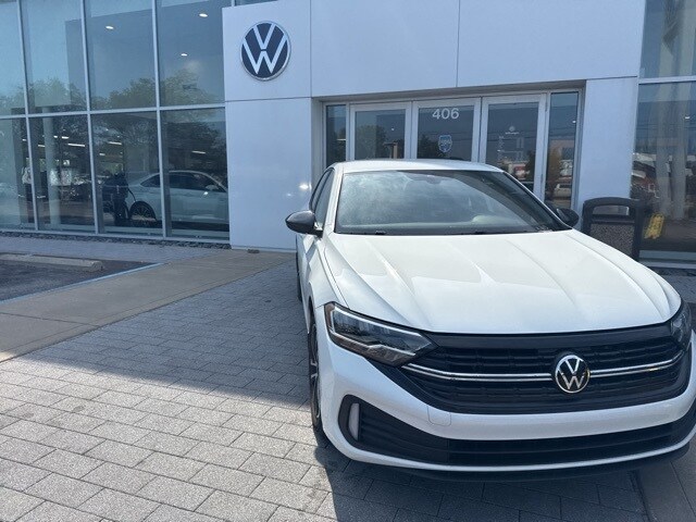 2024 Volkswagen Jetta 1.5T Sport photo 3