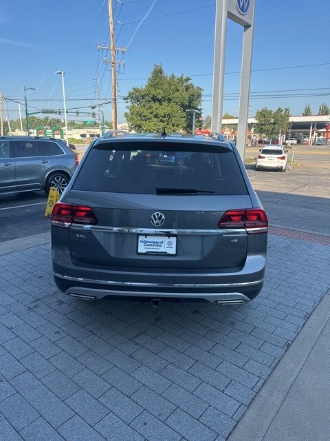 2018 Volkswagen Atlas V6 SEL photo 3