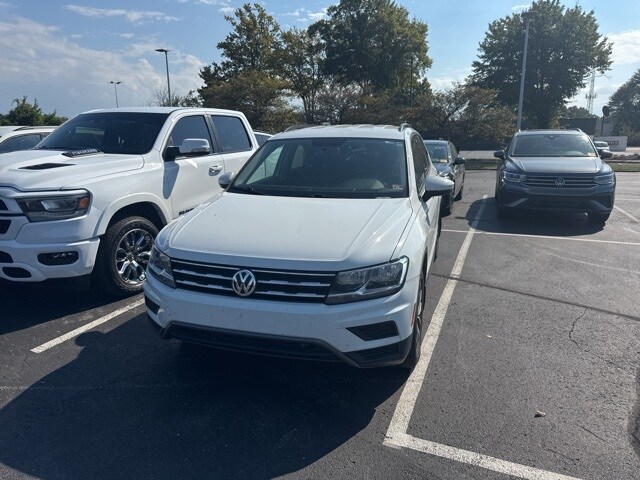 2021 Volkswagen Tiguan S photo 2