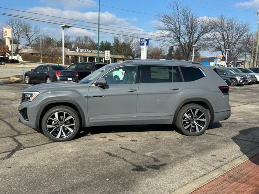 New 2026 Volkswagen Atlas 2.0T SEL Premium R-Line SUV