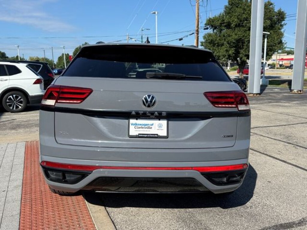 Used 2023 Volkswagen Atlas Cross Sport 2.0T SEL R-Line Black SUV