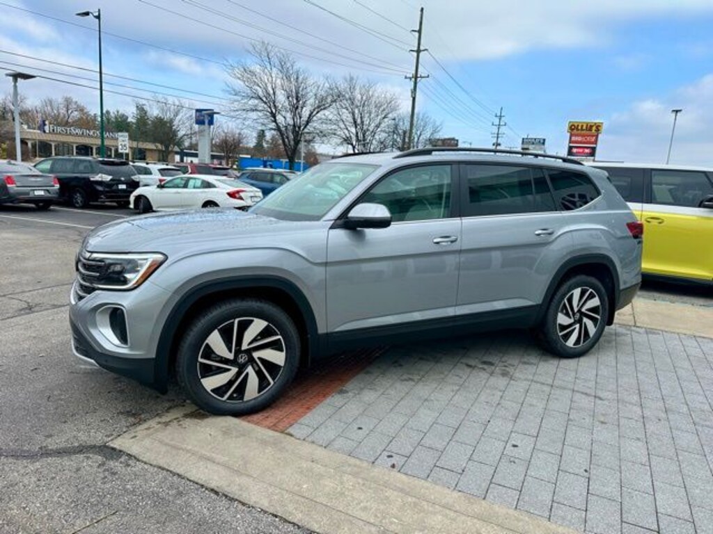 New 2026 Volkswagen Atlas 2.0T SE w/Technology SUV