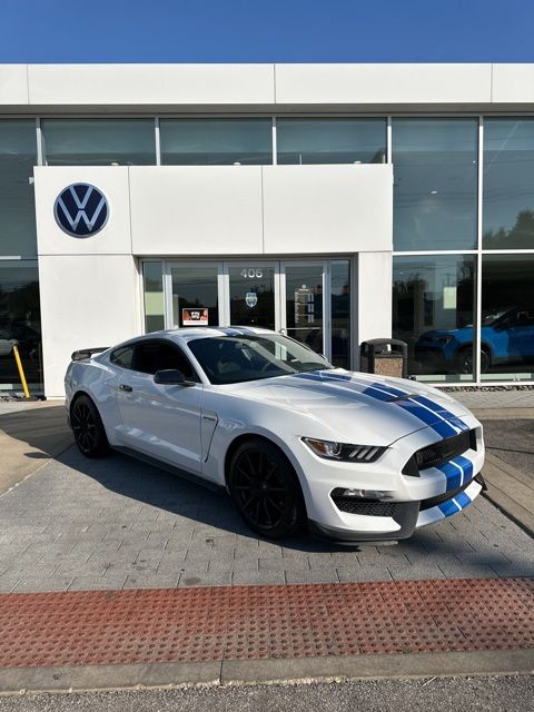 2017 Ford Mustang Shelby GT350's photo