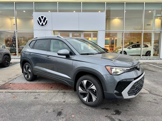 2026 Volkswagen Taos SE's photo