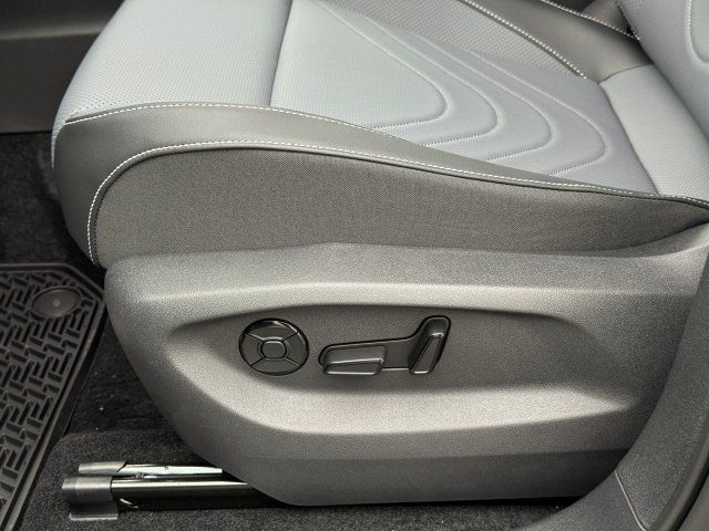 2026 Volkswagen Tiguan SE R-LINE BLACK - Photo 12