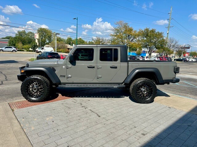 2020 Jeep Gladiator Sport photo 4