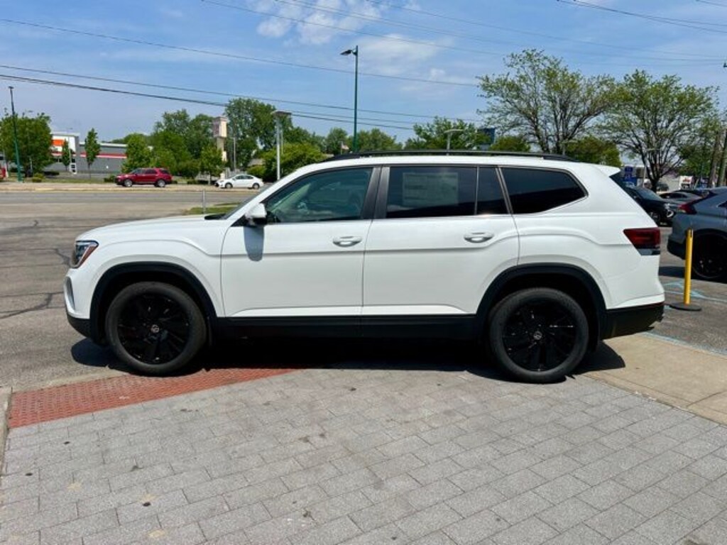 New 2026 Volkswagen Atlas 2.0T SE w/Technology SUV