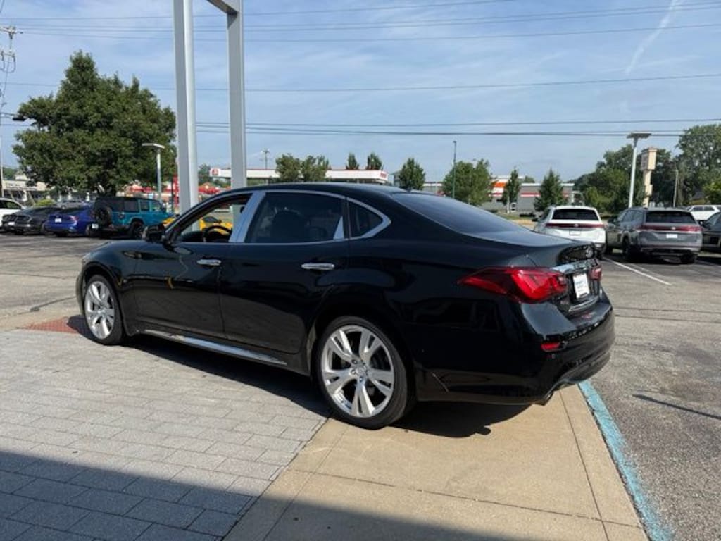 Used 2018 INFINITI Q70L 3.7X LUXE Sedan