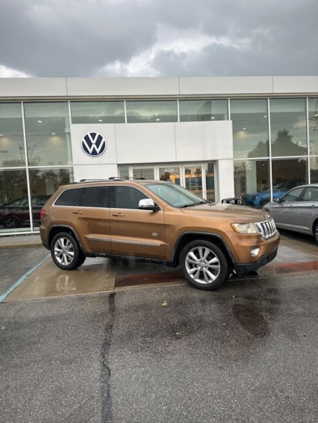 Used 2011 Jeep Grand Cherokee Laredo SUV