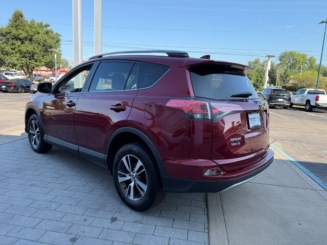 2018 Toyota RAV4 XLE photo 4