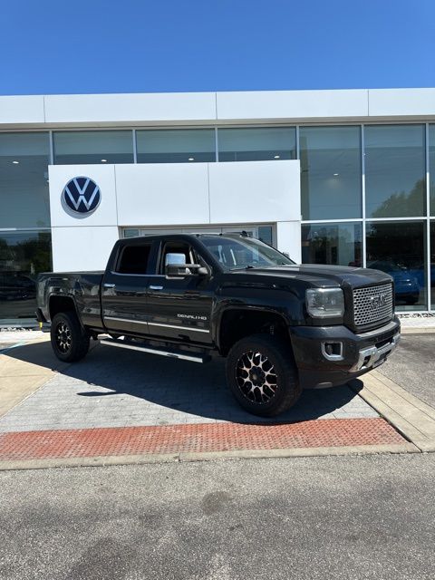 2016 GMC Sierra 4WD Crew Cab Standard Box Denali's photo