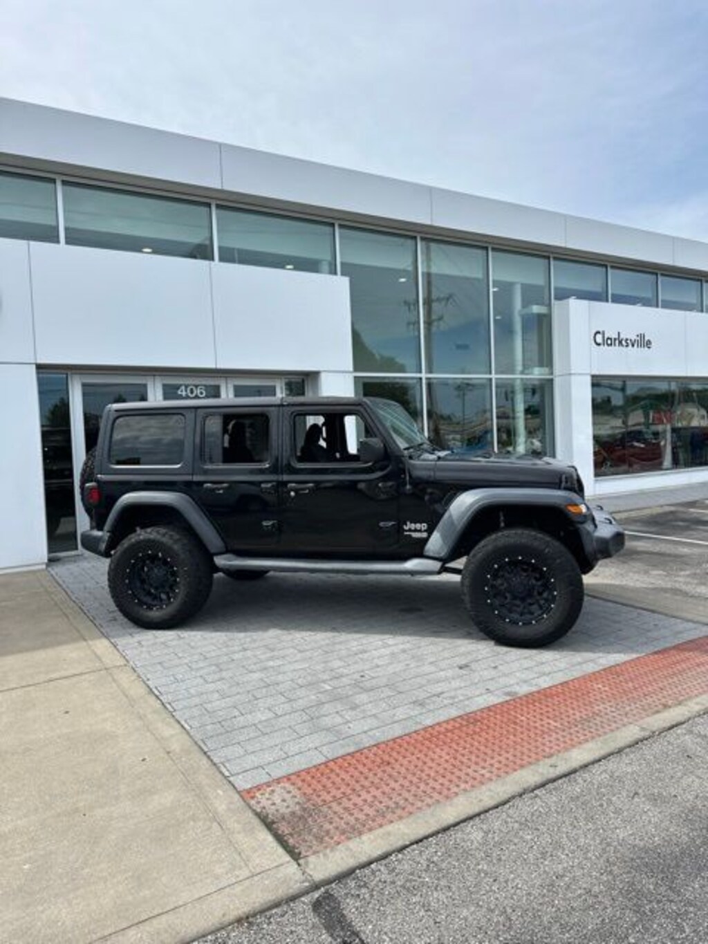Used 2018 Jeep Wrangler Unlimited Sport 4x4 SUV