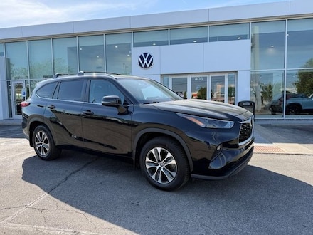 2023 Toyota Highlander XLE SUV