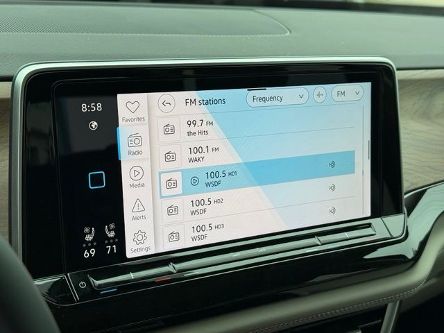 2026 Volkswagen Atlas SE w/Tech - Photo 21