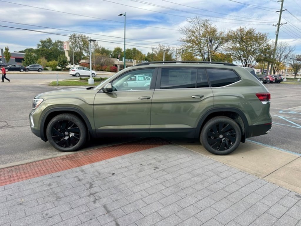 New 2026 Volkswagen Atlas 2.0T SE w/Technology SUV