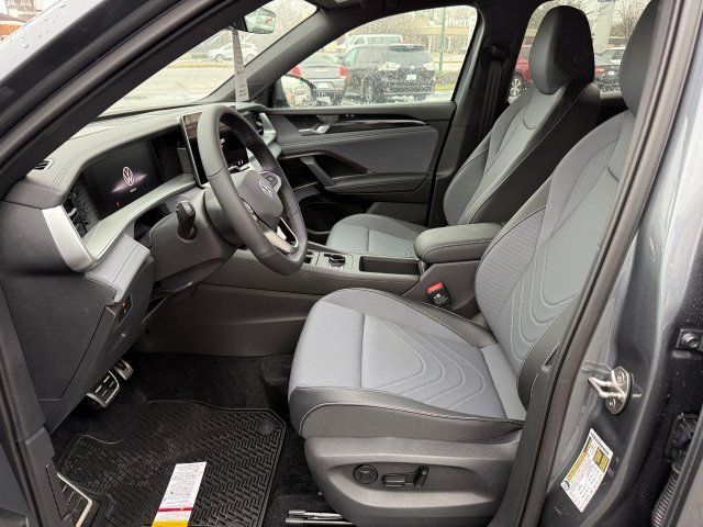 2026 Volkswagen Tiguan SE R-LINE BLACK - Photo 11
