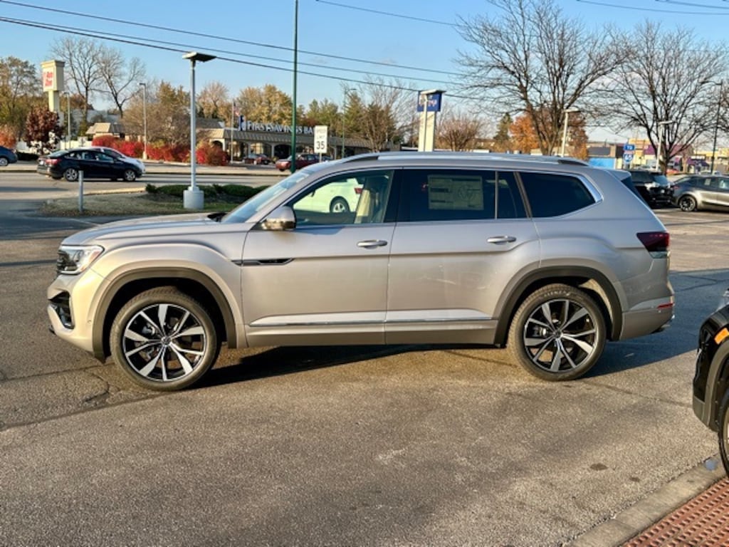 New 2026 Volkswagen Atlas 2.0T SEL Premium R-Line SUV