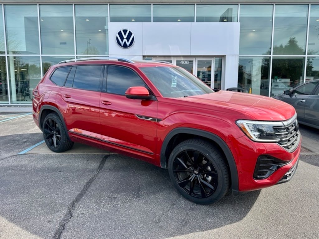 Used 2024 Volkswagen Atlas 2.0T SEL Premium R-Line SUV