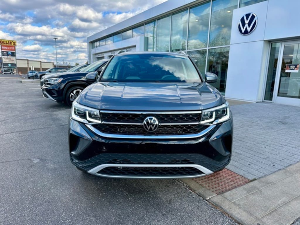 Used 2024 Volkswagen Taos 1.5T SEL SUV