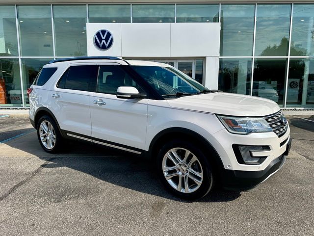 2017 Ford Explorer Limited 4WD's photo