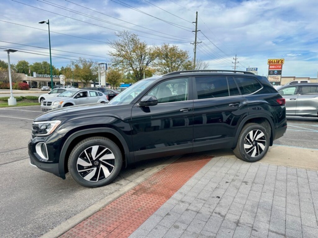 New 2026 Volkswagen Atlas 2.0T SE w/Technology SUV