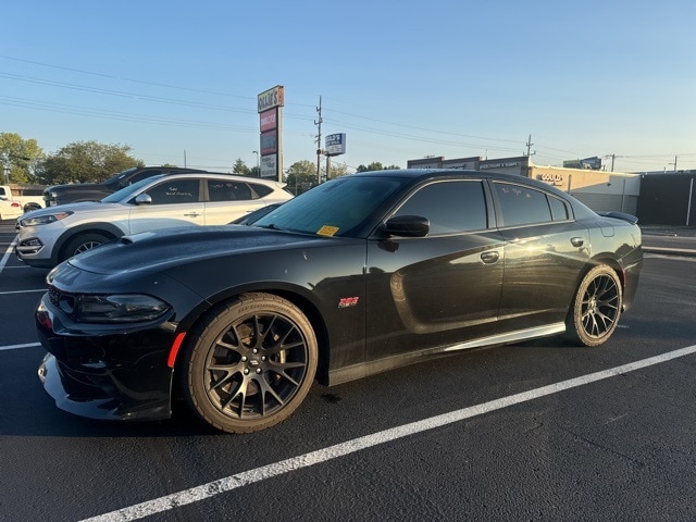 Used 2019 Dodge Charger R/T with VIN 2C3CDXGJ3KH506319 for sale in Clarksville, IN