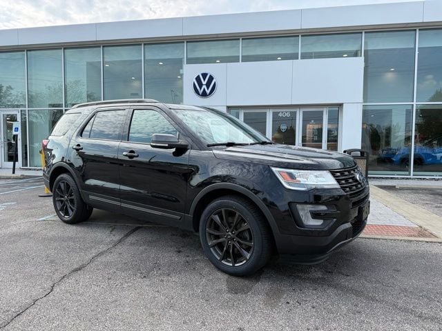 2017 Ford Explorer XLT 4WD's photo