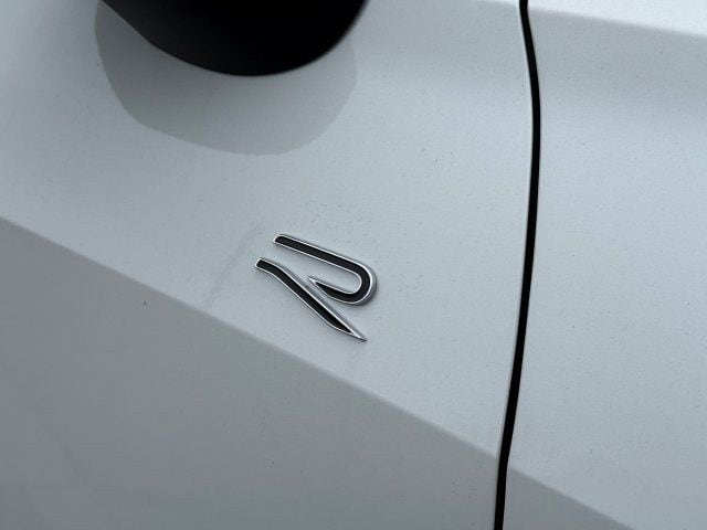 2026 Volkswagen Tiguan SE R-LINE BLACK - Photo 8