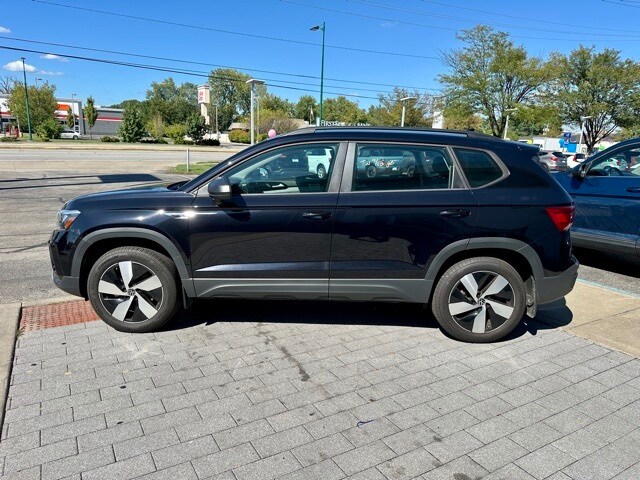 2024 Volkswagen Taos S photo 4