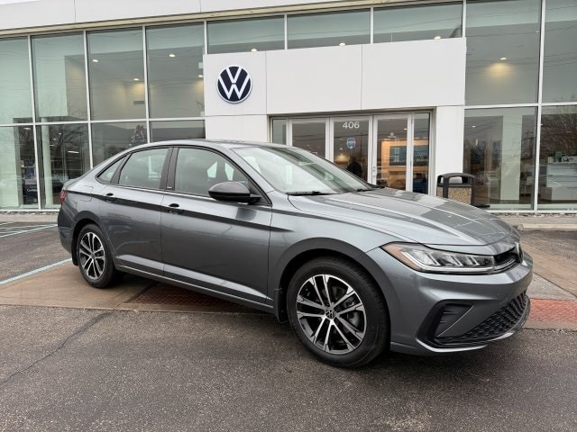 2025 Volkswagen Jetta Sport's photo