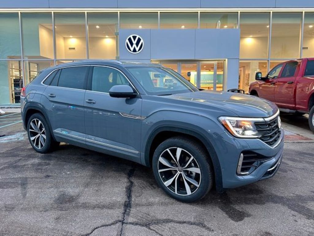 New 2026 Volkswagen Atlas Cross Sport 2.0T SEL Premium R-Line SUV