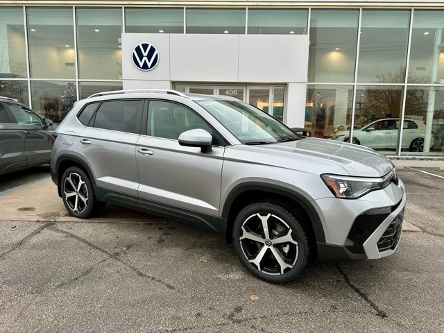 2026 Volkswagen Taos SEL's photo