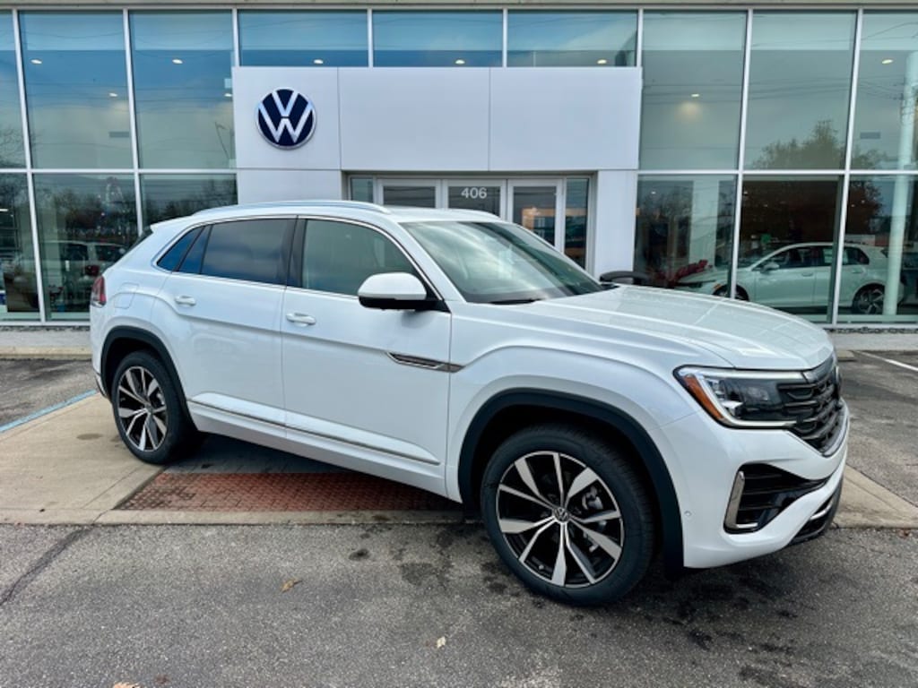New 2026 Volkswagen Atlas Cross Sport 2.0T SEL Premium R-Line SUV