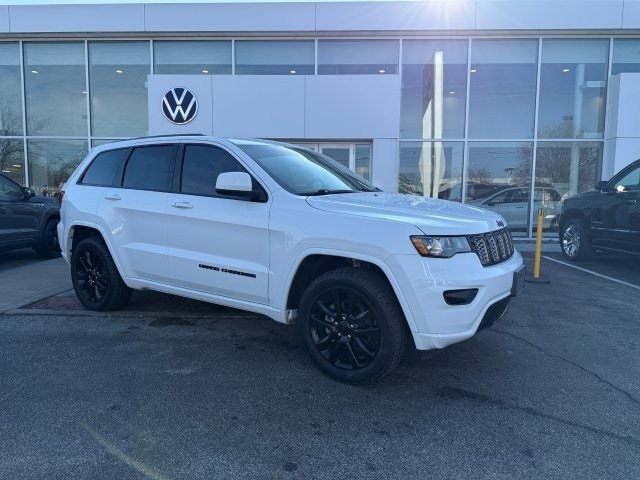 2020 Jeep Grand Cherokee Altitude's photo